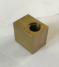 精加工方塊螺母 - 揚州登峰機械汽配有限公司