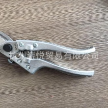 精密模具設(shè)計承接各類塑料制品模具_汽配易購網(wǎng)